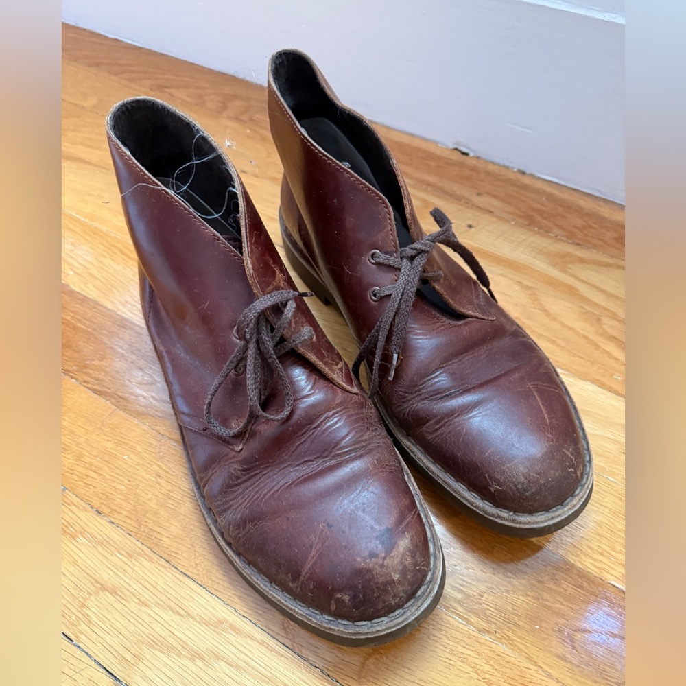 Clark’s Leather Chukka Desert Boots sz 10